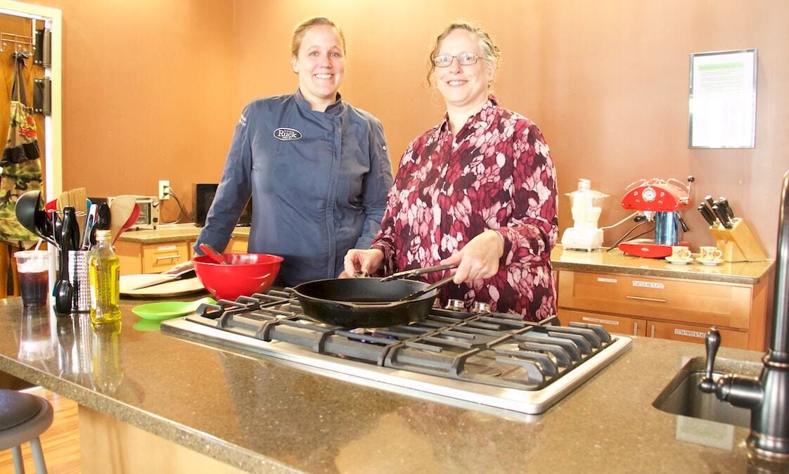 Rachel Mabb and Rhonda Rosenheck in the TVCOG kitchen // Photo courtesy of TVCOG
