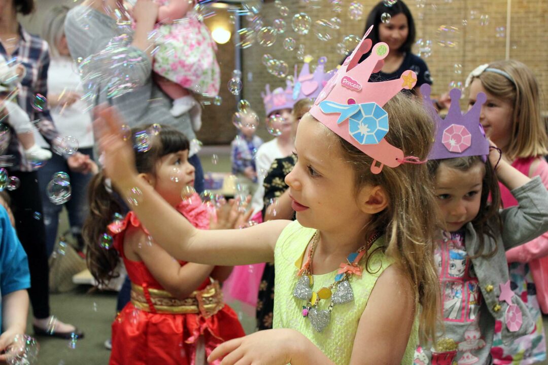 It was an extra fancy day at Bethlehem library Wednesday, June 7, as kids and families enjoyed a Fancy Nancy Tea Party with crafts, dancing and treats.
Photo by Kristen Roberts