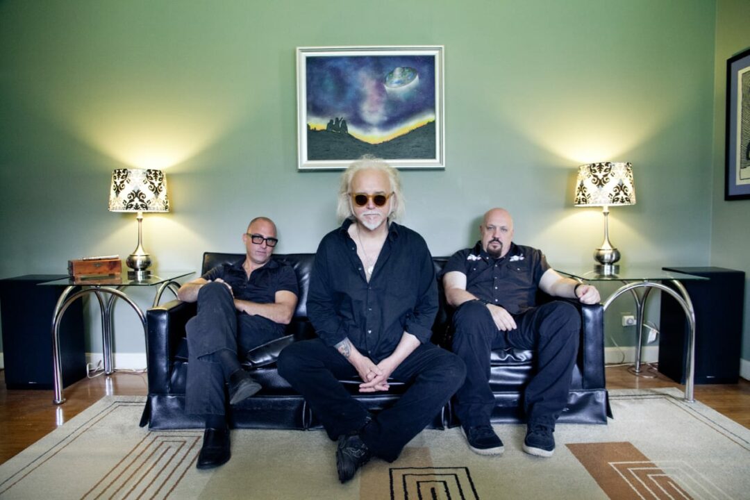 Reeves Gabrels and his Imaginary Friends-Kevin Hornback, Reeves Gabrels, Marc Pisapia.(photo by Stacie Huckeba)