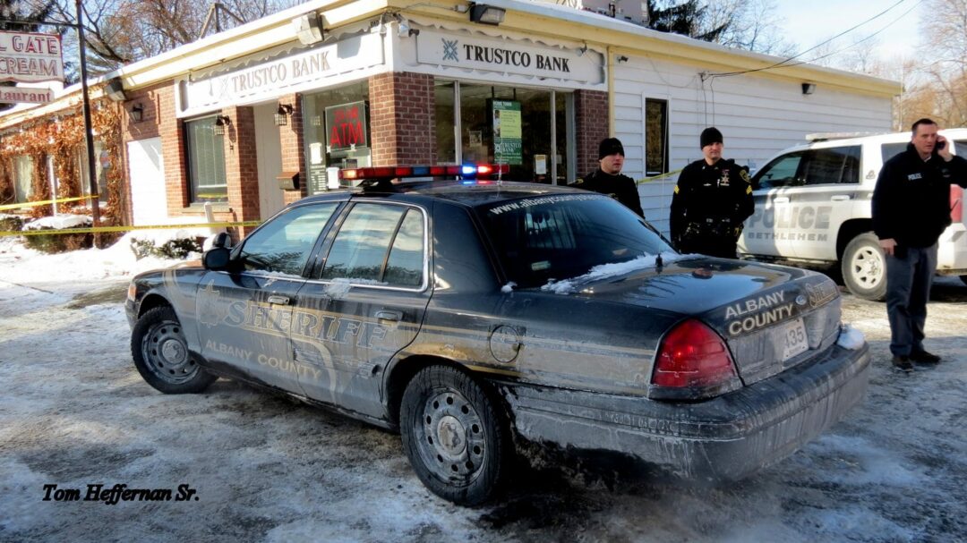 Albany County Sheriff deputies arrived at the Slingerlands Trustco Bank location in response to an early afternoon robbery on Saturday, Jan. 6. The suspect remains at large. (Photo by Thomas Heffernan, Sr.)