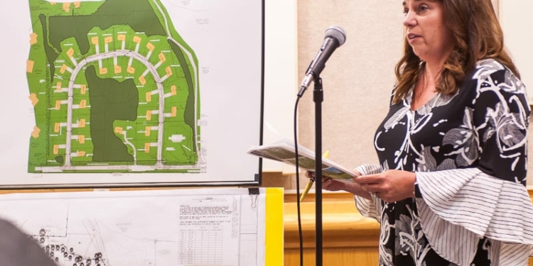 Wendy VanPatten Horn speaks the Planning Board about Loudon Hills East. (Jim Franco/Spotlight News)