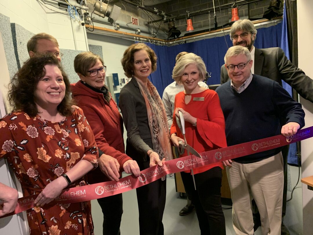The ribbon-cutting ceremony was attended by numerous local officials like Assemblywoman Patricia Fahy and the town’s Chamber of Commerce’s president Maureen McGuinness. Diego Cagara / Spotlight News