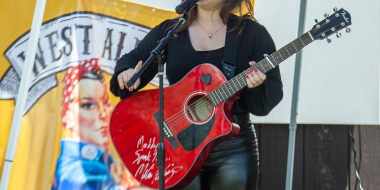 Madison VanDenburg performs at the West Albany Pocket Park (Jm Franco/Spotlight News)