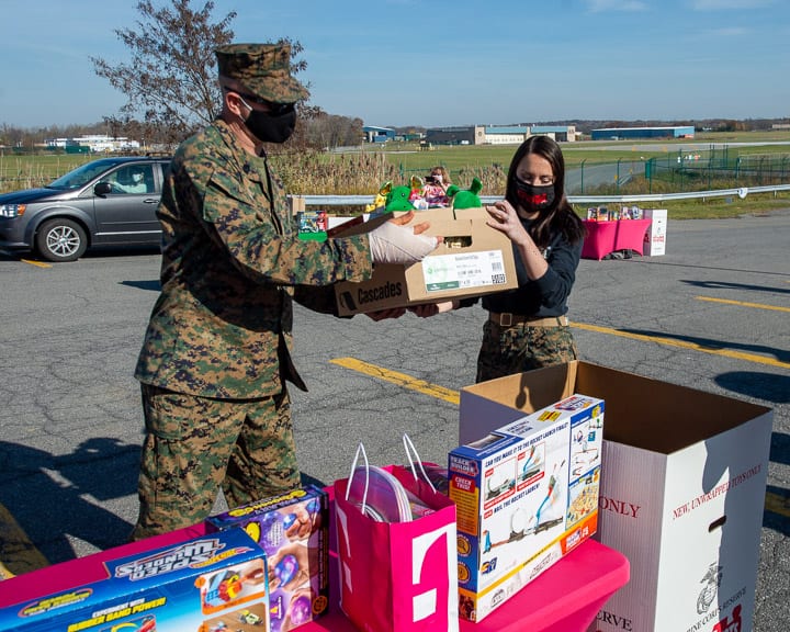 Drive Through Toys For Tots W Photo