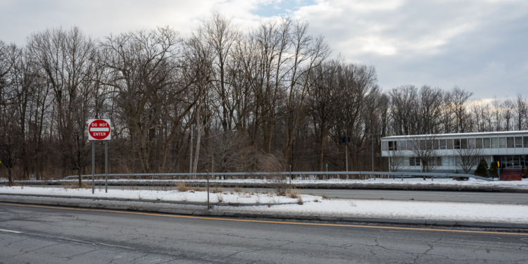 The site of a proposed motel and restaurant along Troy-Schenectady Road (Jim Franco/Spotlight News)