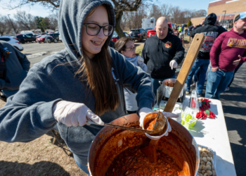 Makenzi Callahan scoops out a cup of chili at the West Albany table during the seventh annual Chili Cook-off sponsored by Colonie High’s iCARE.



Jim Franco/Spotlight News