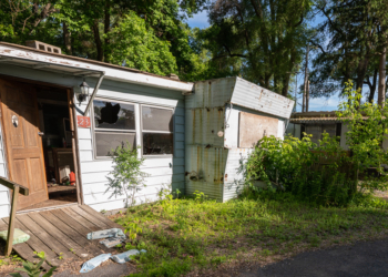 One of 19 vacant trailers on Central Avenue that would be removed under a project before the Planning Board. 
Jim Franco/Spotlight News